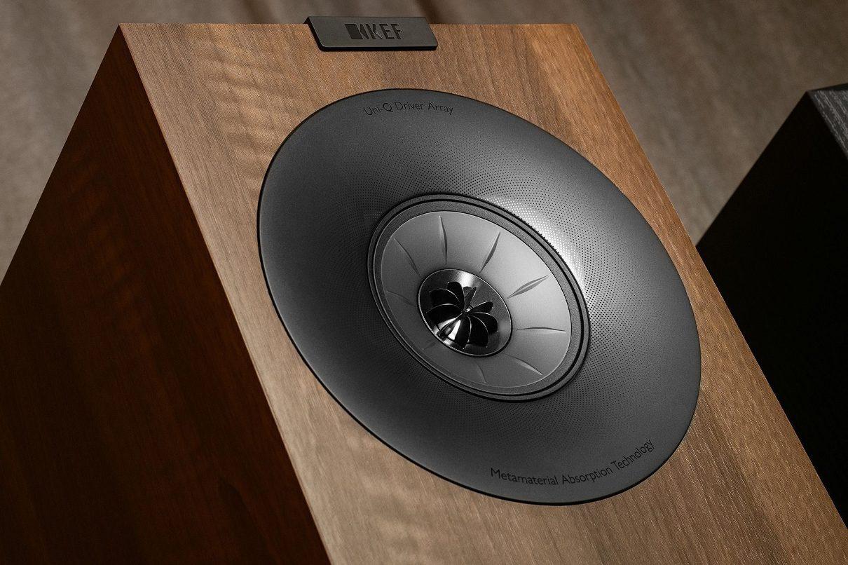 Stereo.ru делится результатами тестирования напольной акустики KEF Q11 Meta